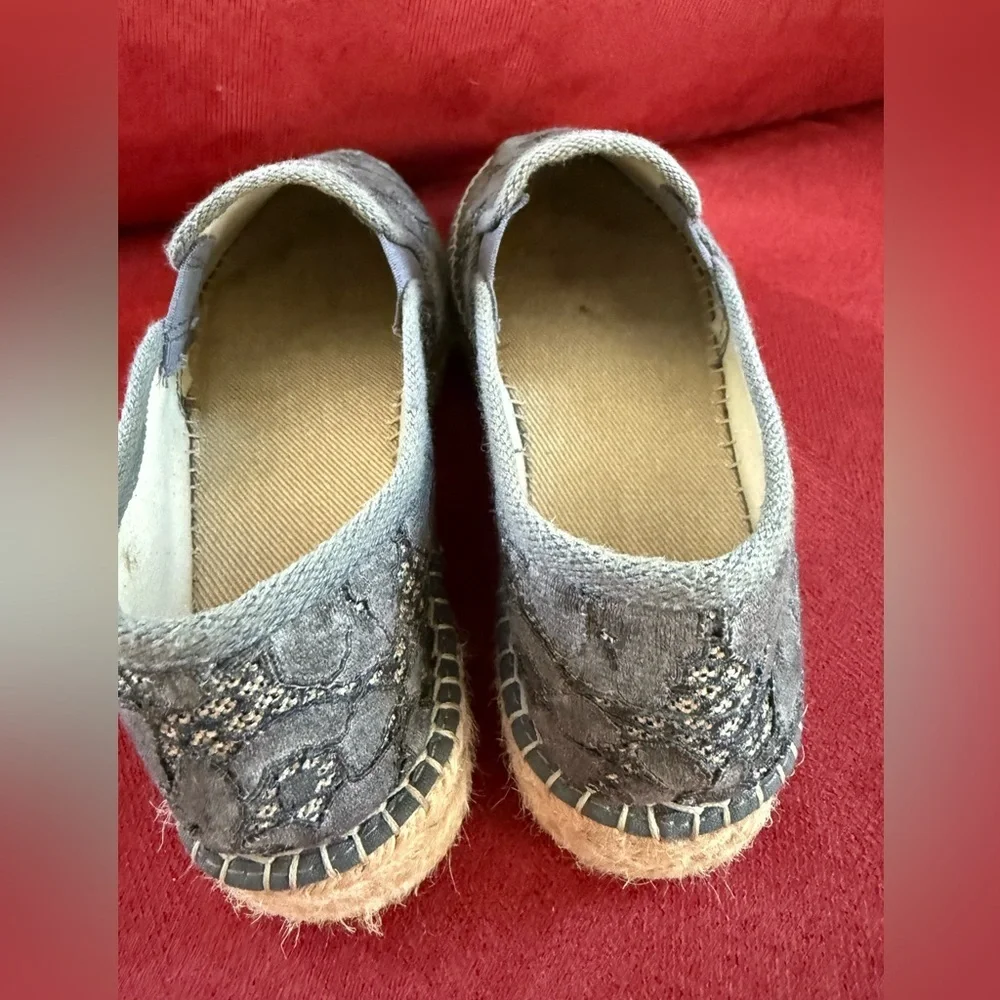 Toni Pons Espadrilles – Blue-Grey Floral lace overlay. Slight shimmer. Size 39